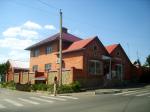 Продам 2-х этажный дом с магазином или сдам в аренду в центре Усть-Лабинска, 65 км от Краснодара