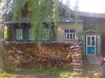 Продается жилой деревянный дом,12 соток земли